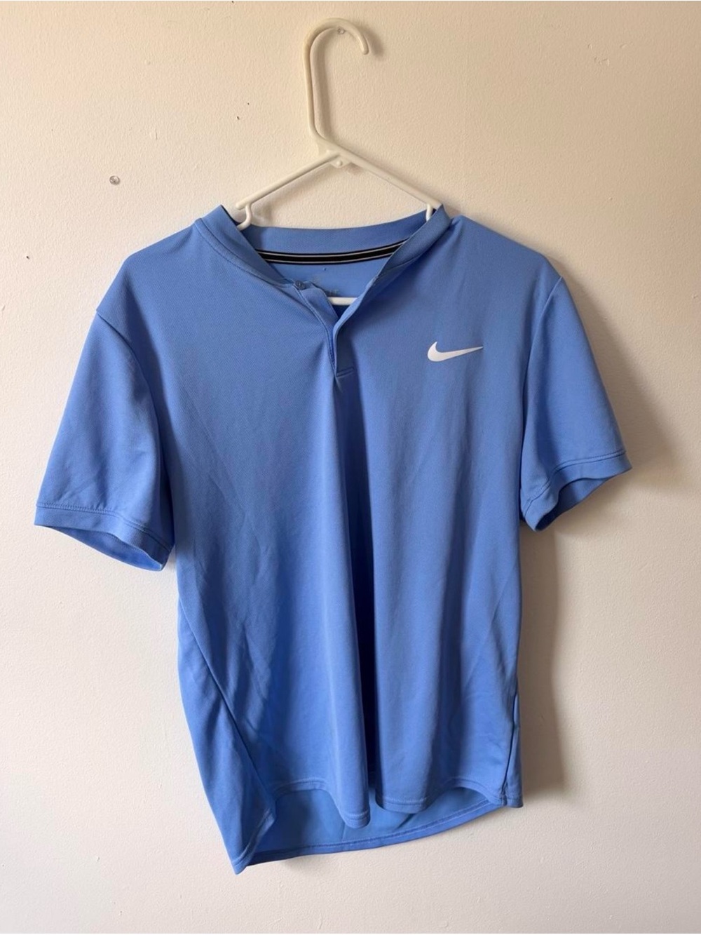 Nike Men’s Sky Blue Athletic Polo with White Swoosh